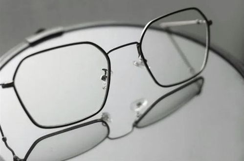 这副接力配送的新眼镜，让浙江医生泪眼婆娑